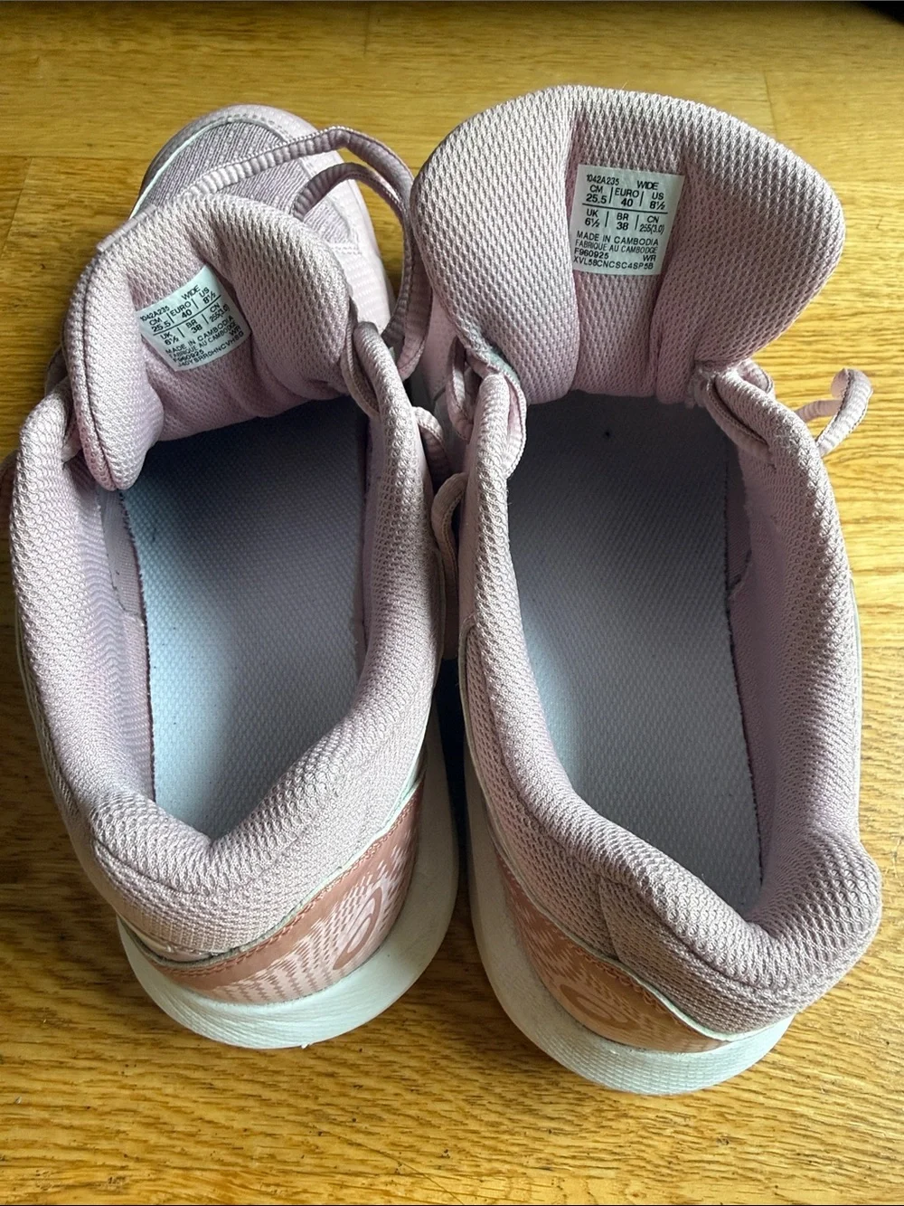 ASICS Women's Gel-Dedicate 8 pickleball shoes in Morganite/white